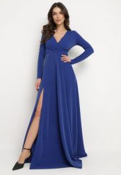 Granatowa Rozkloszowana Sukienka z Dekoltem w Serek i Rozcięciem Zdobiona Metaliczną Nicią Emilandra. Niebieskie sukienki damskie Born2be, l, z aplikacjami, z materiału, eleganckie, bez kołnierzyka, bez ramiączek, maxi, kopertowe. W wyprzedaży za 167.99 zł.