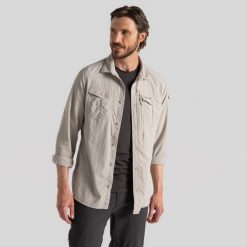 Koszula podróżnicza męska Craghoppers NosiLife Adventure LS Shirt III. Zielone koszule męskie CRAGHOPPERS, m, bez wzorów, bez kołnierzyka, bez ramiączek. Za 424.99 zł.