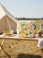 Torba termiczna z motywem cytryn - wielobarwny. Torebki klasyczne damskie Sinsay, bez wzorów, bez dodatków. Za 19.99 zł.