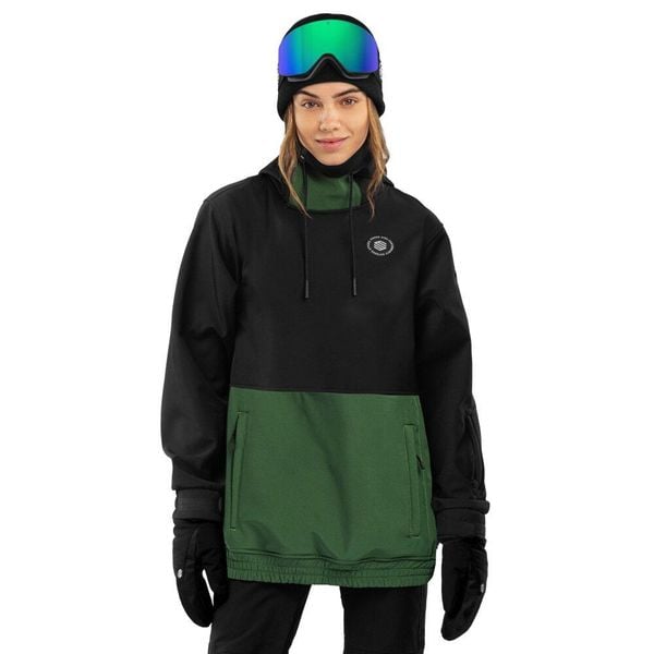 Damska kurtka snowboardowa Sporty zimowe Siroko W1-W Evergreen. Czarne kurtki damskie SIROKO, bez wzorów, z softshellu, bez kaptura, narciarskie. W wyprzedaży za 296.00 zł.