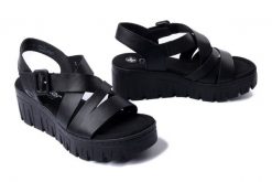 RIEKER 68063-00 black, sandały damskie. Czarne sandały damskie Rieker, bez wzorów, bez obcasa, na koturnie. Za 223.93 zł.