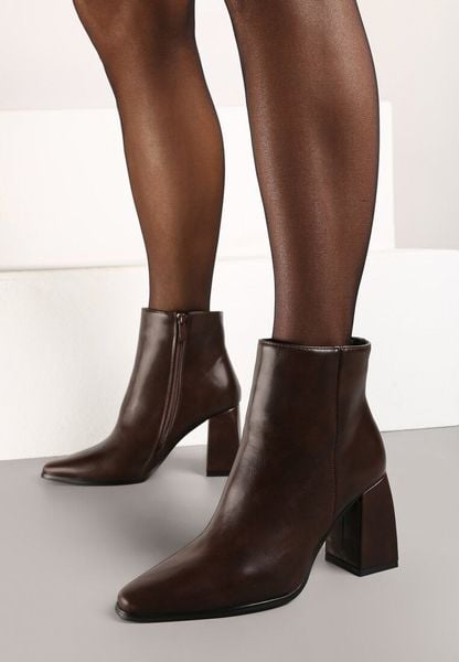 Brązowe Botki na Obcasie w Klasycznym Stylu Lannevra. Brązowe botki damskie Born2be, biznesowe, bez obcasa, na obcasie, bez zapięcia. Za 109.99 zł.