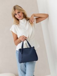 Lia Biassoni Skórzana torebka "Bardine" w kolorze granatowym - 28 x 21 x 15 cm rozmiar: onesize. Niebieskie torebki klasyczne damskie Lia Biassoni, bez wzorów, z materiału, bez dodatków. Za 304.99 zł.