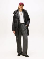 Tommy Hilfiger płaszcz puchowy Kobiety Sztuczne włókno czarny, S. Czarne płaszcze damskie Tommy Hilfiger, s, bez wzorów, z puchu. Za 949.95 zł.
