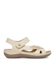 Go Soft Sandały CEO-W80085 Beżowy. Brązowe sandały damskie GO SOFT, bez wzorów, ze skóry, bez obcasa, na płaskiej podeszwie. Za 99.99 zł.