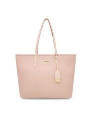 QUAZI Torebka MQS-B-001-05 Różowy. Czerwone torebki klasyczne damskie QUAZI, bez wzorów, ze skóry, bez dodatków. Za 175.99 zł.