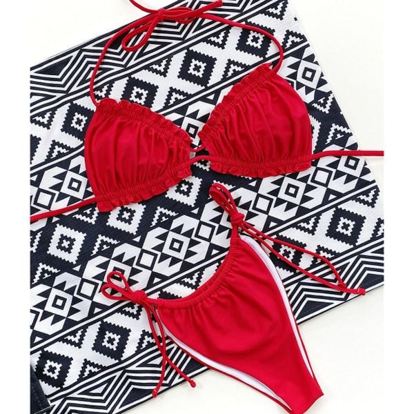 Bikini wiązane na szyi z regulacją na plażę i basen Greti. Zielone bikini damskie Intica, bez wzorów. W wyprzedaży za 139.00 zł.