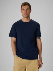 4F T-shirt regular gładki męski - granatowy L. Niebieskie t-shirty męskie 4f, l, bez wzorów, z bawełny, bez kołnierzyka. Za 69.99 zł.