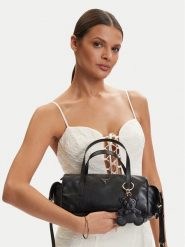 Guess Torebka 182149 Czarny. Czarne torebki klasyczne damskie Guess, z aplikacjami, ze skóry, bez dodatków. Za 549.99 zł.