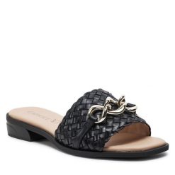 Klapki Caprice. Czarne klapki damskie Caprice, bez wzorów, bez obcasa. Za 339.99 zł.