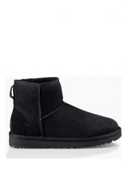 UGG Botki zimowe "Classic Mini II" w kolorze czarnym ze skóry jagnięcej rozmiar: 37. Czarne botki damskie Ugg, na zimę, z futra, z okrągłym noskiem, bez obcasa, bez zapięcia. Za 750.70 zł.