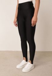 Czarne Legginsy z Wysokim Stanem Zakończone Zapiętkami Evalla. Czarne legginsy damskie Born2be, l, bez wzorów, z jeansu. Za 79.99 zł.