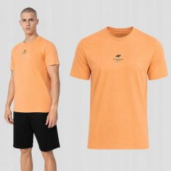 KOSZULKA MĘSKA 4F SPORTOWA T-SHIRT BAWEŁNIANY TTSHM363. Czerwone t-shirty sportowe męskie 4f, m, z bawełny, bez ramiączek, na fitness i siłownię. Za 117.00 zł.
