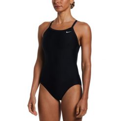 Strój pływacki jednoczęściowy damski Nike Solid Racerback. Czarne stroje jednoczęściowe damskie Nike, bez wzorów. Za 146.08 zł.