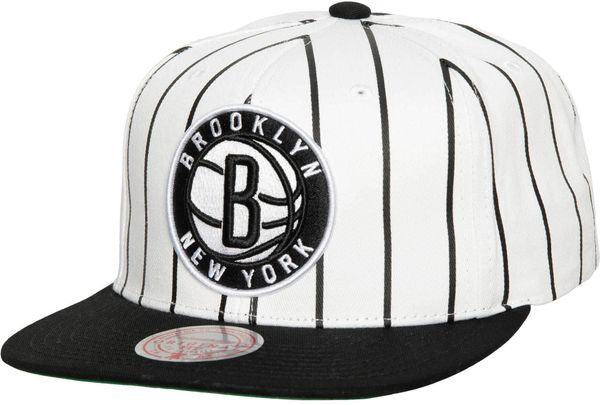 Mitchell & Ness NBA Retro Czapka Brooklyn Nets Biało‑Czarna. Czarne czapki męskie Mitchell & Ness, bez wzorów, z bawełny. Za 170.99 zł.
