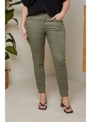 Curvy Lady Dżinsy - Slim fit - w kolorze zielonym rozmiar: 44. Zielone jeansy damskie Curvy Lady, z standardowym stanem. Za 140.53 zł.