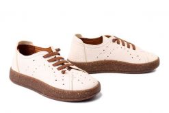 KOCH 151062 off white floater perform, półbuty damskie. Brązowe półbuty damskie KOCH, bez wzorów, ze skóry, bez obcasa. Za 263.42 zł.