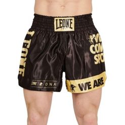 Spodenki treningowe LEONE 1947 DNA Kick-Thai. Czarne szorty męskie LEONE 1947, bez kołnierzyka. Za 189.99 zł.