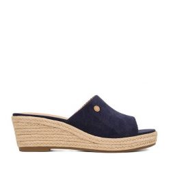 Espadryle Beverly Hills Polo Club. Niebieskie espadryle damskie Beverly Hills Polo Club, bez wzorów, bez obcasa. Za 249.99 zł.