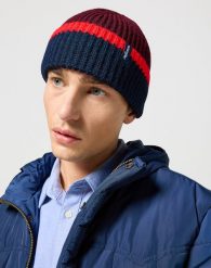 WRANGLER MĘSKA CZAPKA ZIMOWA SIGN OFF BEANIE DAHLIA 112356869 W0M9016299. Czapki męskie Wrangler, na zimę, bez wzorów. Za 79.99 zł.