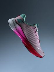 4F Buty do biegania AERIX damskie - koralowe 41. Pomarańczowe obuwie do biegania damskie 4f. Za 399.99 zł.