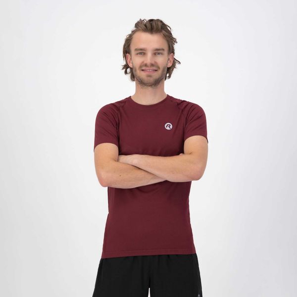 Koszulka z krótkim rękawem Rogelli Essential. Czerwone t-shirty sportowe męskie Rogelli, m, z dzianiny, bez ramiączek, do biegania. Za 151.15 zł.