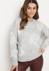 Jasnoszary Sweter z Wełną o Prostym Kroju w Kwiatowy Wzór Tinthera. Szare swetry klasyczne damskie Born2be, z wełny, bez kołnierzyka. Za 149.99 zł.
