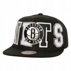 Męska Czapka Z Daszkiem Typu Snapback. Czarne czapki męskie BROOKLYN NETS, bez wzorów. Za 270.99 zł.
