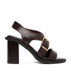 Sandały JENNY. Czerwone sandały damskie Jenny, bez wzorów, bez obcasa, na słupku. Za 139.99 zł.