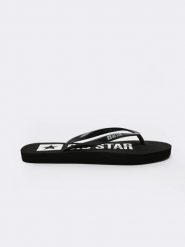 Japonki damskie czarne JJ274A527 906. Czarne klapki damskie Big Star, bez wzorów, bez obcasa. W wyprzedaży za 79.99 zł.