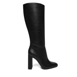 Kozaki Steve Madden. Czarne kozaki damskie Steve Madden, bez obcasa, na słupku. Za 729.99 zł.