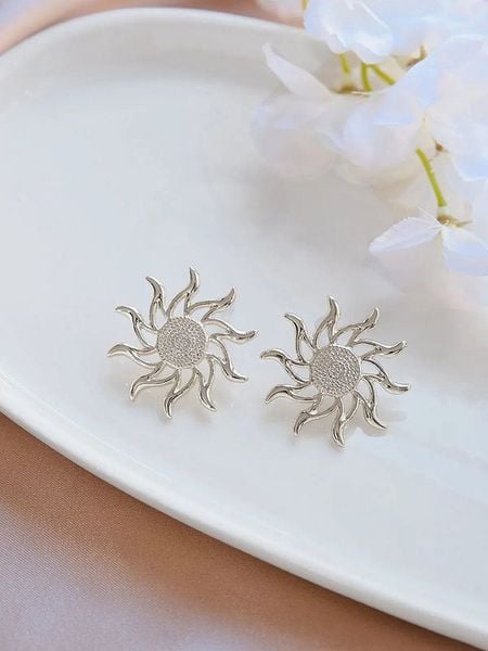 Heliophilia Kolczyki-wkrętki rozmiar: onesize. Kolczyki damskie Heliophilia, metalowe. Za 82.44 zł.