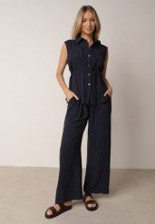 Granatowy Wiskozowy Komplet Szerokie Spodnie i Koszula Bez Rękawów z Wiązaniem Zanran. Niebieskie koszule damskie Born2be, bez wzorów, z tkaniny, eleganckie. Za 139.99 zł.
