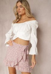 Różowe Spódnico-Spodenki w Kwiaty z Falbanką i Zakładką Carewn. Czerwone szorty damskie Renee, bez wzorów, sportowe. Za 44.99 zł.