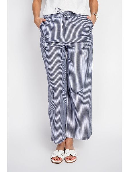 William de Faye Spodnie w kolorze granatowo-białym rozmiar: 42. Białe spodnie materiałowe damskie William De Faye, bez wzorów, z materiału, klasyczne, z standardowym stanem. Za 78.66 zł.