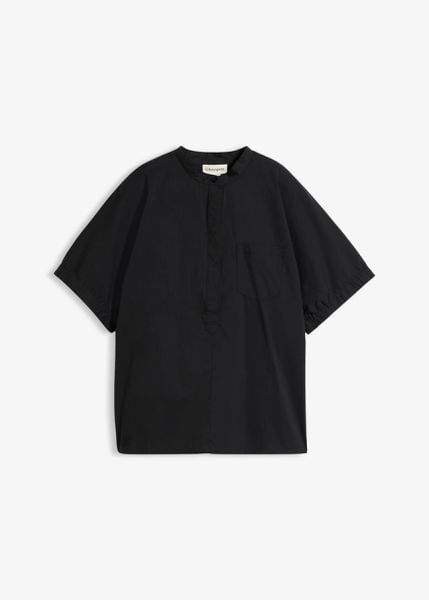 Bluzka oversize z krótkim rękawem. Czarne bluzki damskie bonprix, bez wzorów, bez kołnierzyka, bez ramiączek. Za 79.99 zł.