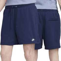 Szorty męskie sportowe Nike FN3520-410. Niebieskie szorty męskie Nike, bez wzorów, sportowe. Za 99.00 zł.