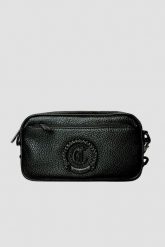 JUST CAVALLI Czarna saszetka JC Logo Metal Circle - Style 2. Czarne saszetki męskie Just Cavalli, ze skóry. W wyprzedaży za 499.99 zł.