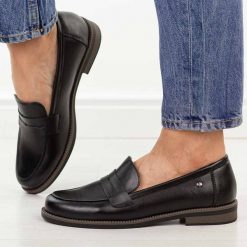 Czarne skórzane mokasyny damskie Vinceza 18131. Czarne mokasyny damskie VINCEZA, z jeansu. Za 219.00 zł.