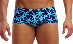 Kąpielówki Funky Trunks See Stars - trunki męskie. Niebieskie kąpielówki męskie FUNKY TRUNKS, l, bez wzorów, z poliesteru, do pływania. Za 159.00 zł.