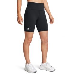 Krótkie spodenki damskie Under Armour Rival. Białe szorty damskie Under Armour, bez wzorów, z podwyższonym stanem. Za 217.99 zł.
