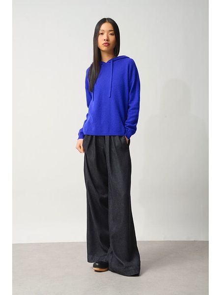 AUTHENTIC CASHMERE Kaszmirowy sweter "Dorte" w kolorze niebieskim rozmiar: M. Niebieskie swetry klasyczne damskie AUTHENTIC CASHMERE, m, z kaszmiru, bez kołnierzyka. Za 484.95 zł.