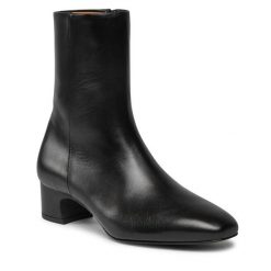 Botki Balagan. Czarne botki damskie BALAGAN, bez obcasa, na słupku, bez zapięcia. Za 569.99 zł.