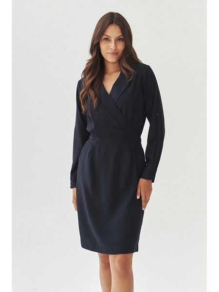 TATUUM Sukienka w kolorze granatowym rozmiar: 36. Niebieskie sukienki damskie Tatuum, bez wzorów, bez kołnierzyka, bez ramiączek, midi. Za 191.88 zł.