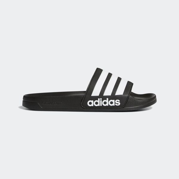 Sandały Mężczyzna Adidas Adilette czarny. Białe sandały męskie Adidas, bez zapięcia. Za 200.00 zł.