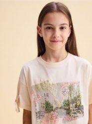 T-shirt z nadrukiem - beżowy. Brązowe koszulki dziewczęce Reserved, bez wzorów, z bawełny, bez ramiączek. W wyprzedaży za 19.99 zł.