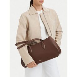 Torebka GINO ROSSI. Brązowe torebki klasyczne damskie Gino Rossi, bez wzorów, bez dodatków. Za 269.99 zł.