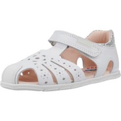 Sandały PABLOSKY 067000P Biały. Białe obuwie trekkingowe damskie Pablosky, ze skóry, bez zapięcia. Za 271.99 zł.