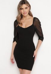 Czarna Bawełniana Dopasowana Sukienka Mini z Przeźroczystymi Rękawami 3/4 Ferdiana. Czarne sukienki damskie Born2be, bez wzorów, z bawełny, eleganckie, bez kołnierzyka, bez ramiączek, mini, dopasowane. Za 79.99 zł.