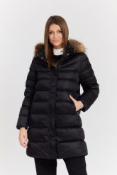 HETREGO Czarna damska kurtka puchowa Leonie Quilted Woman Jacket With Detached Hood, Rozmiar 40 EU - 44 IT. Czarne kurtki damskie HETREGO, bez wzorów, z poliamidu. W wyprzedaży za 1,348.99 zł.